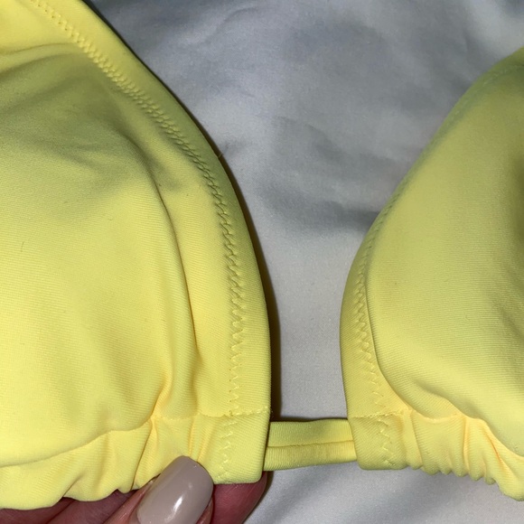 Aerie Triangle String Bikini Top ⛅️ - Picture 2 of 7